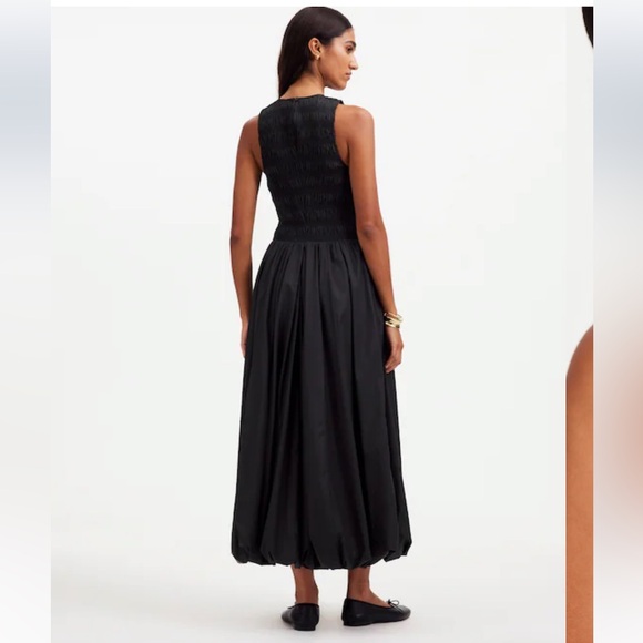 Madewell The Melody Bubble-Hem Smocked Midi Dress in Black